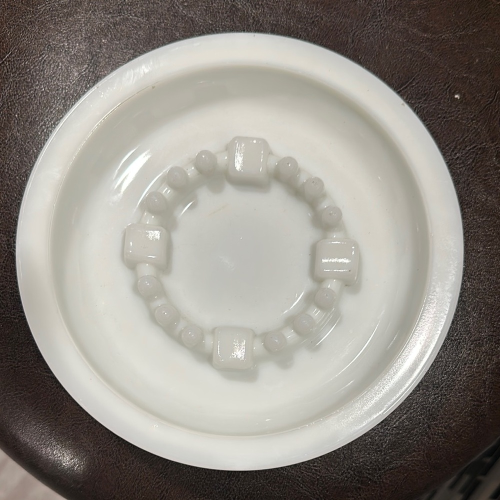 Ash tray